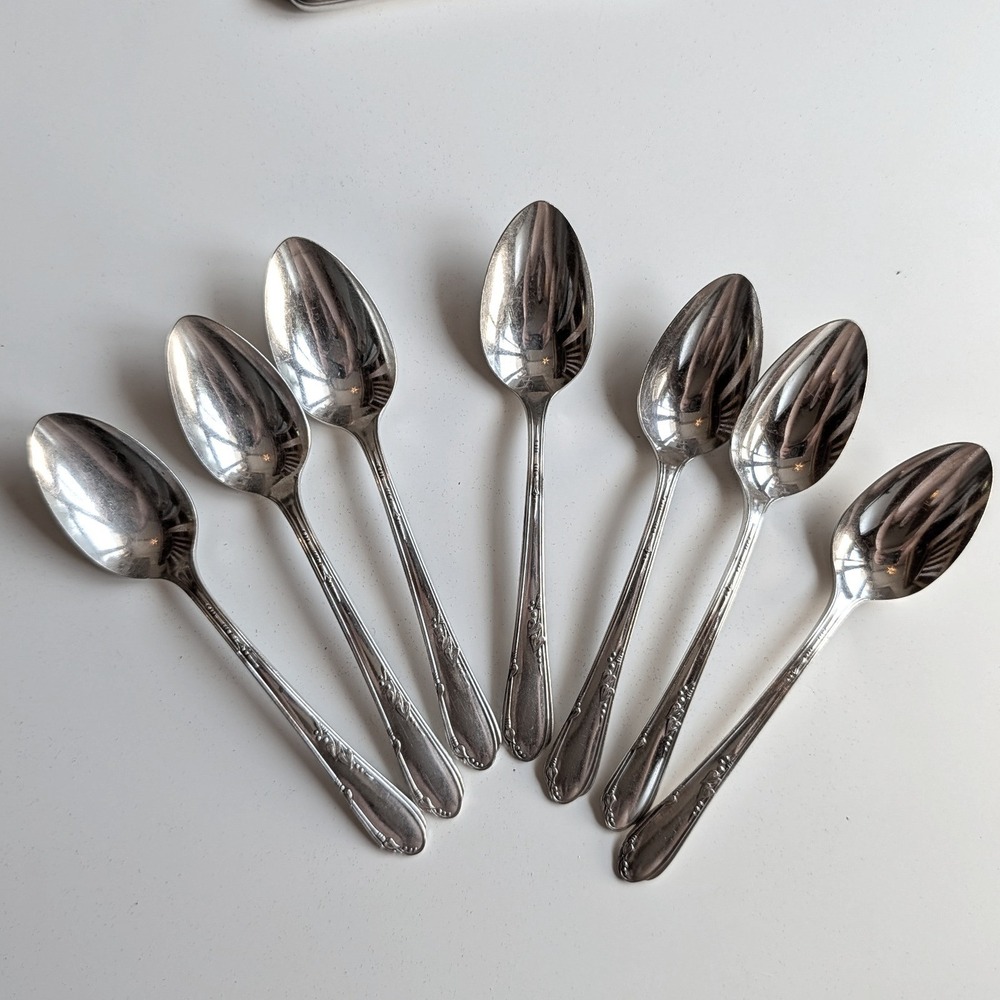 7 Wm A Rogers Overlaid Oneida Meadowbrook Silverplate Teaspoons Vintage 6 in
